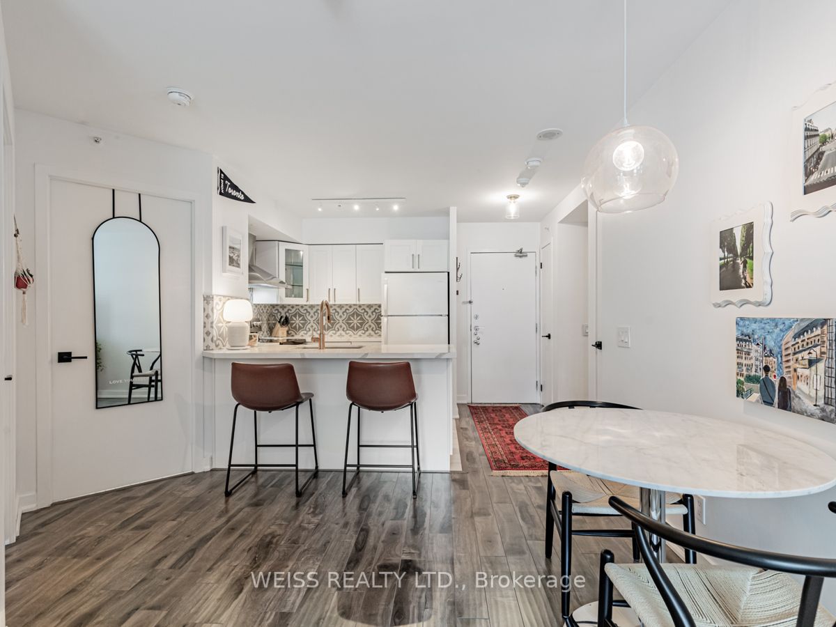 361 Front St W, #325