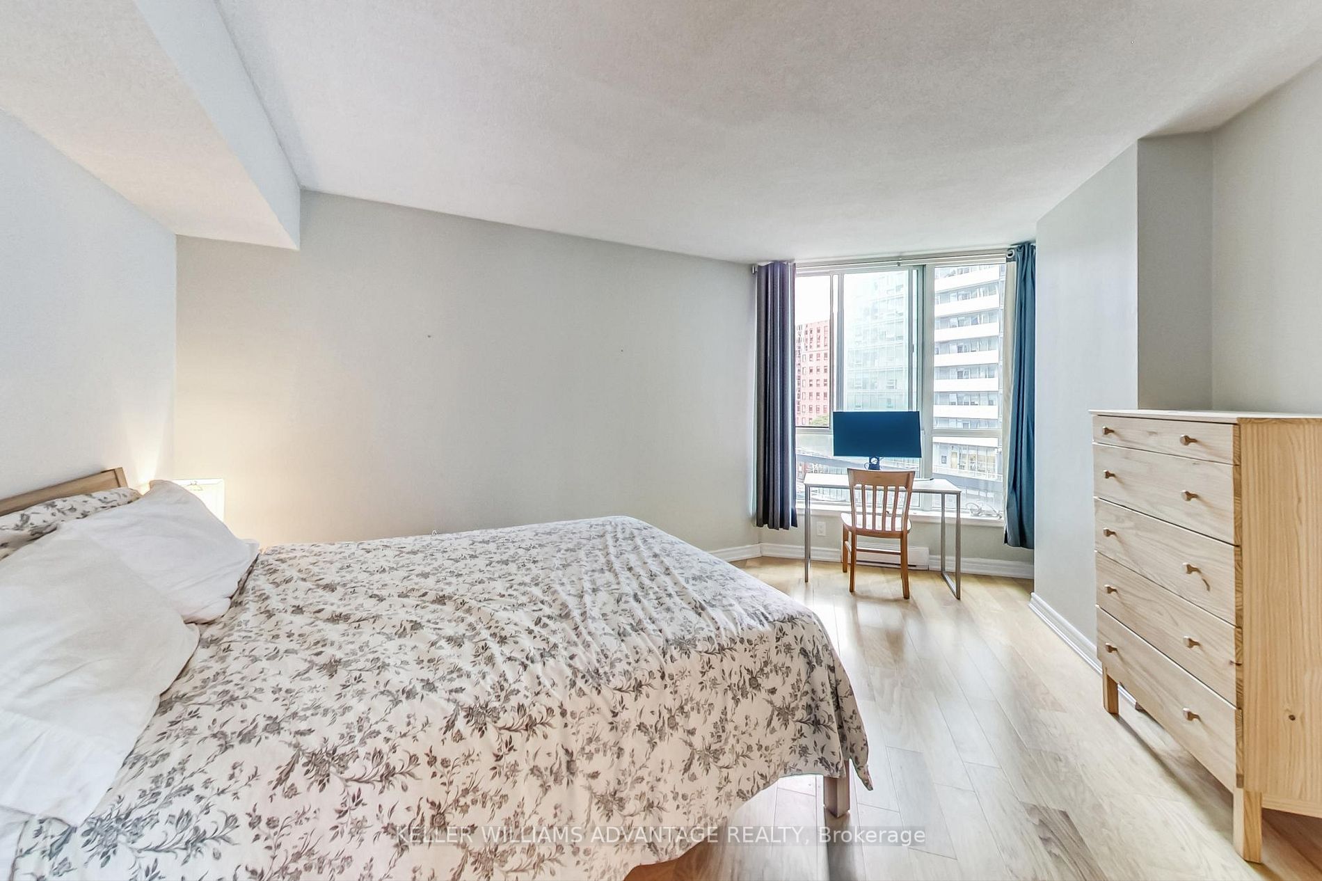 38 Elm St, #800