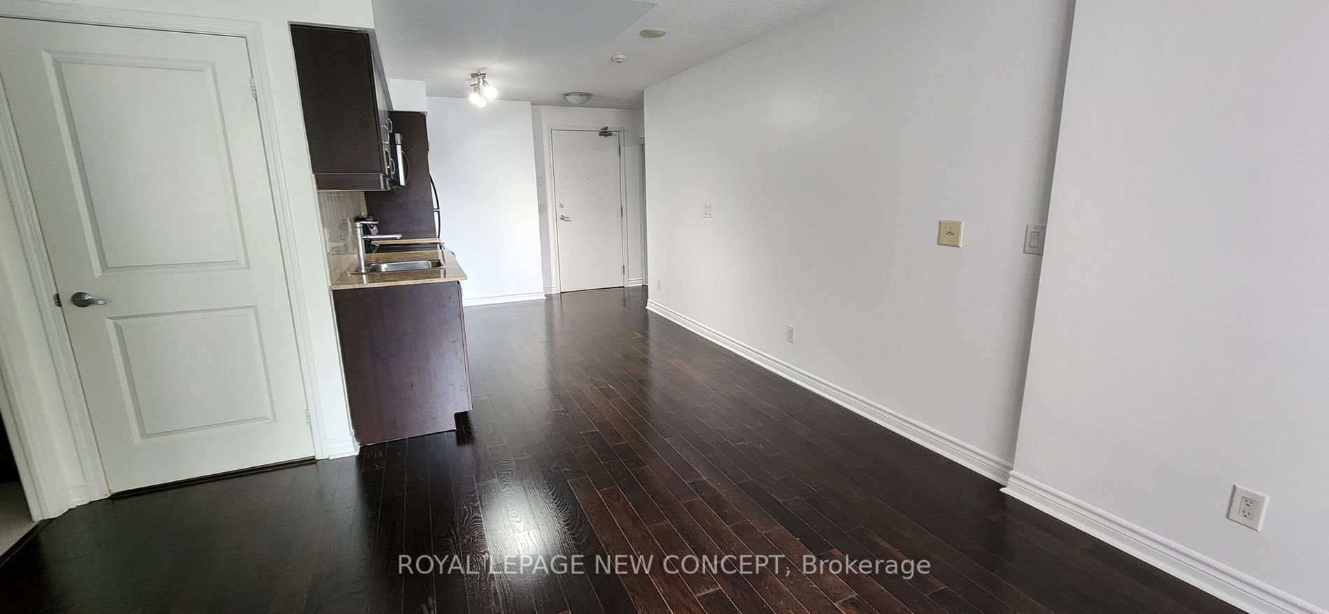 27 Rean Dr, #330
