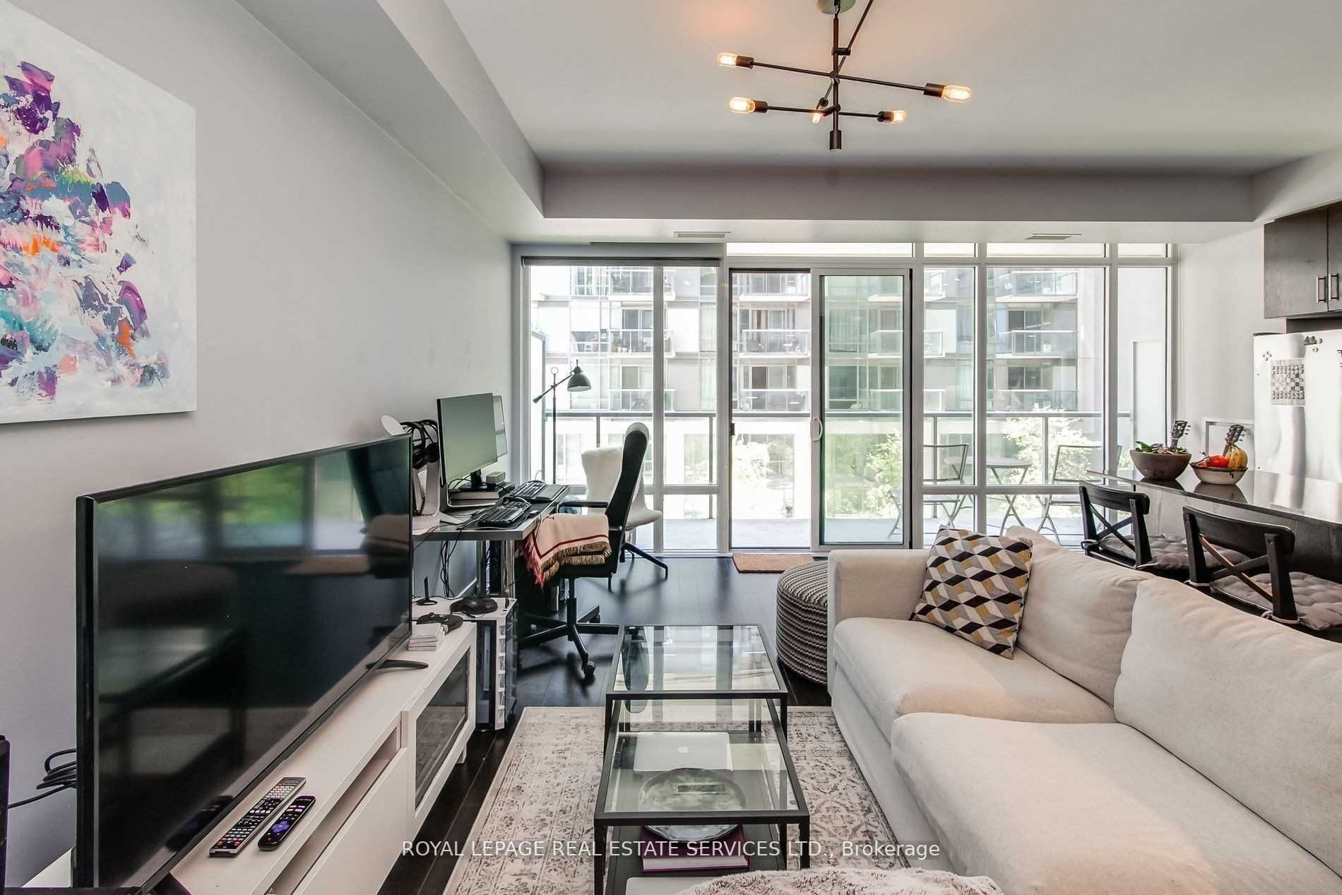 90 Stadium Rd, #330