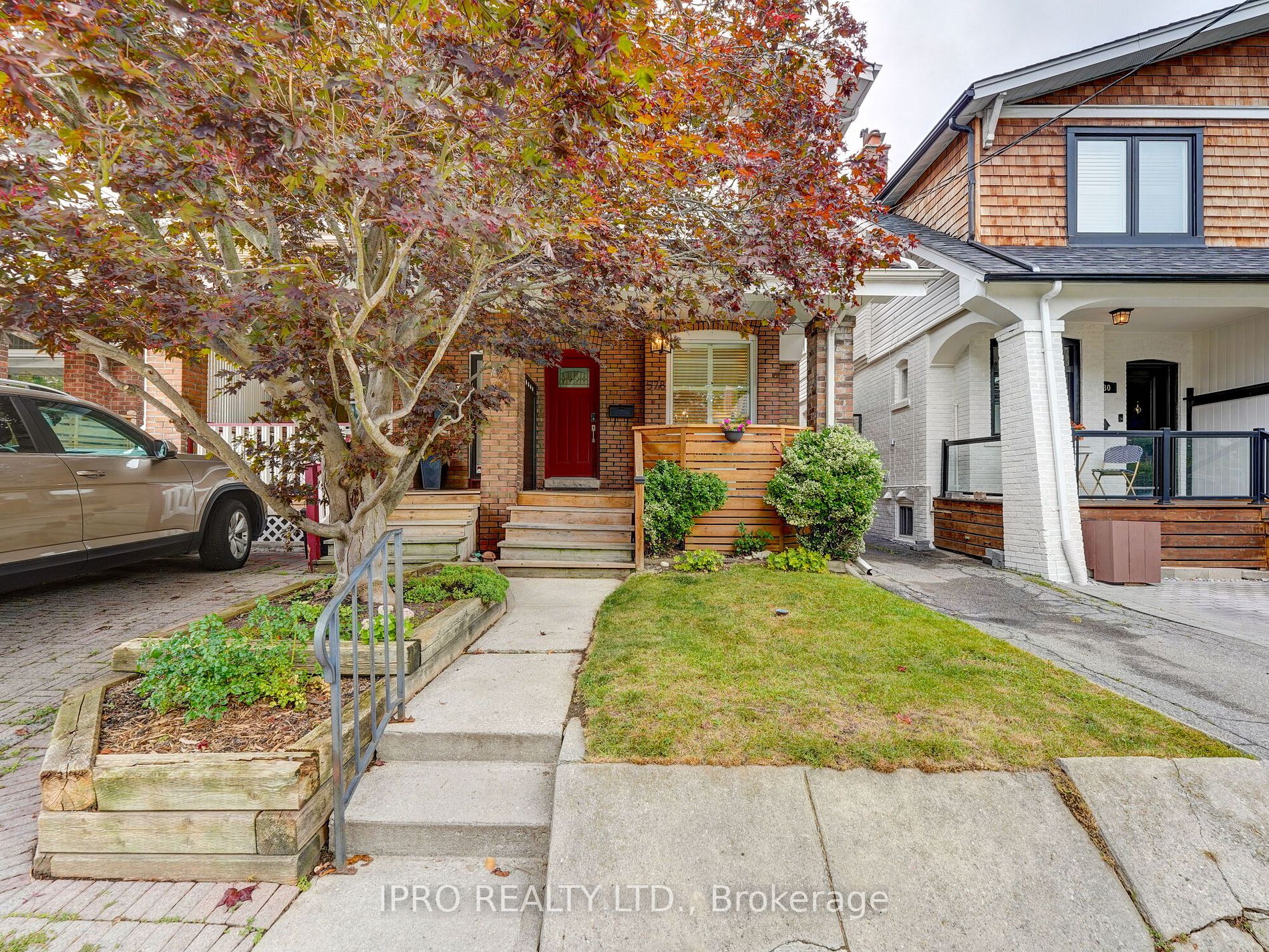 578 Balliol St