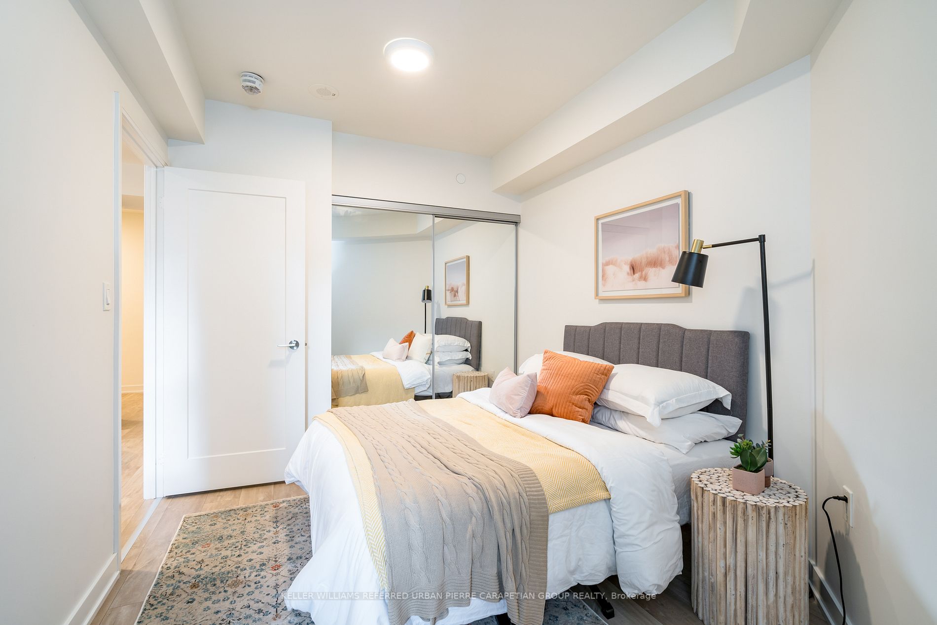 27 Bathurst St, #602