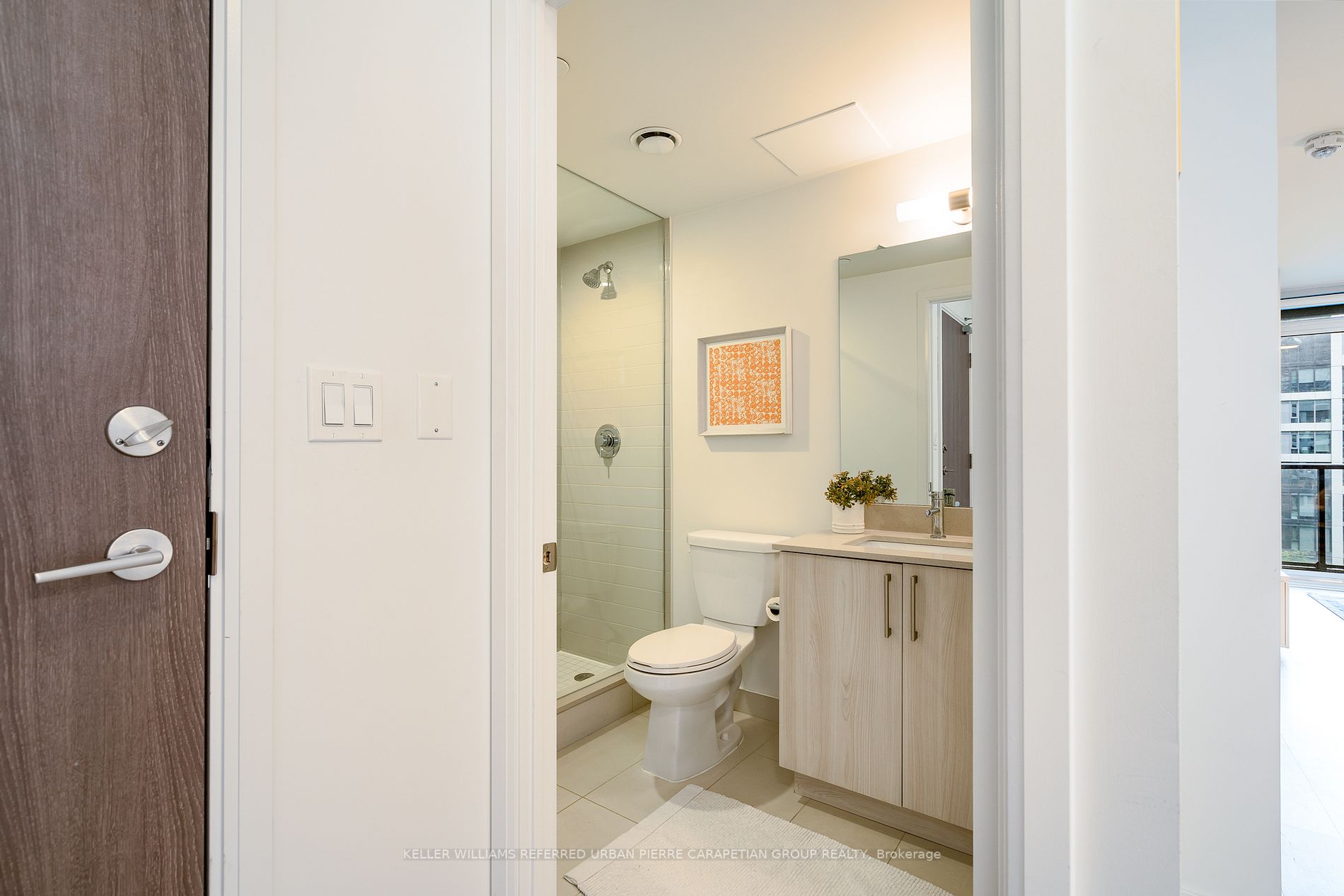 27 Bathurst St, #602