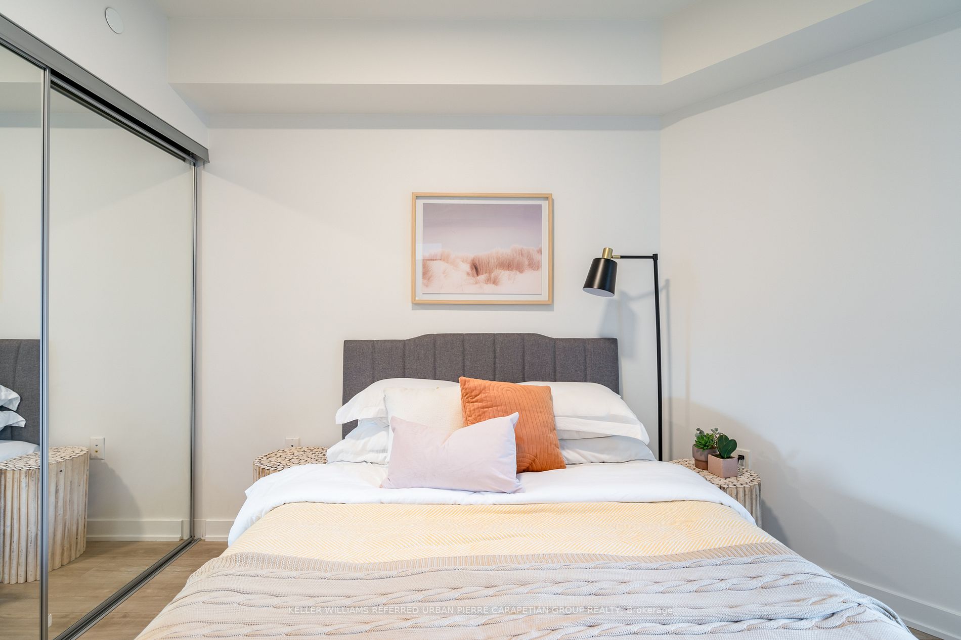 27 Bathurst St, #602