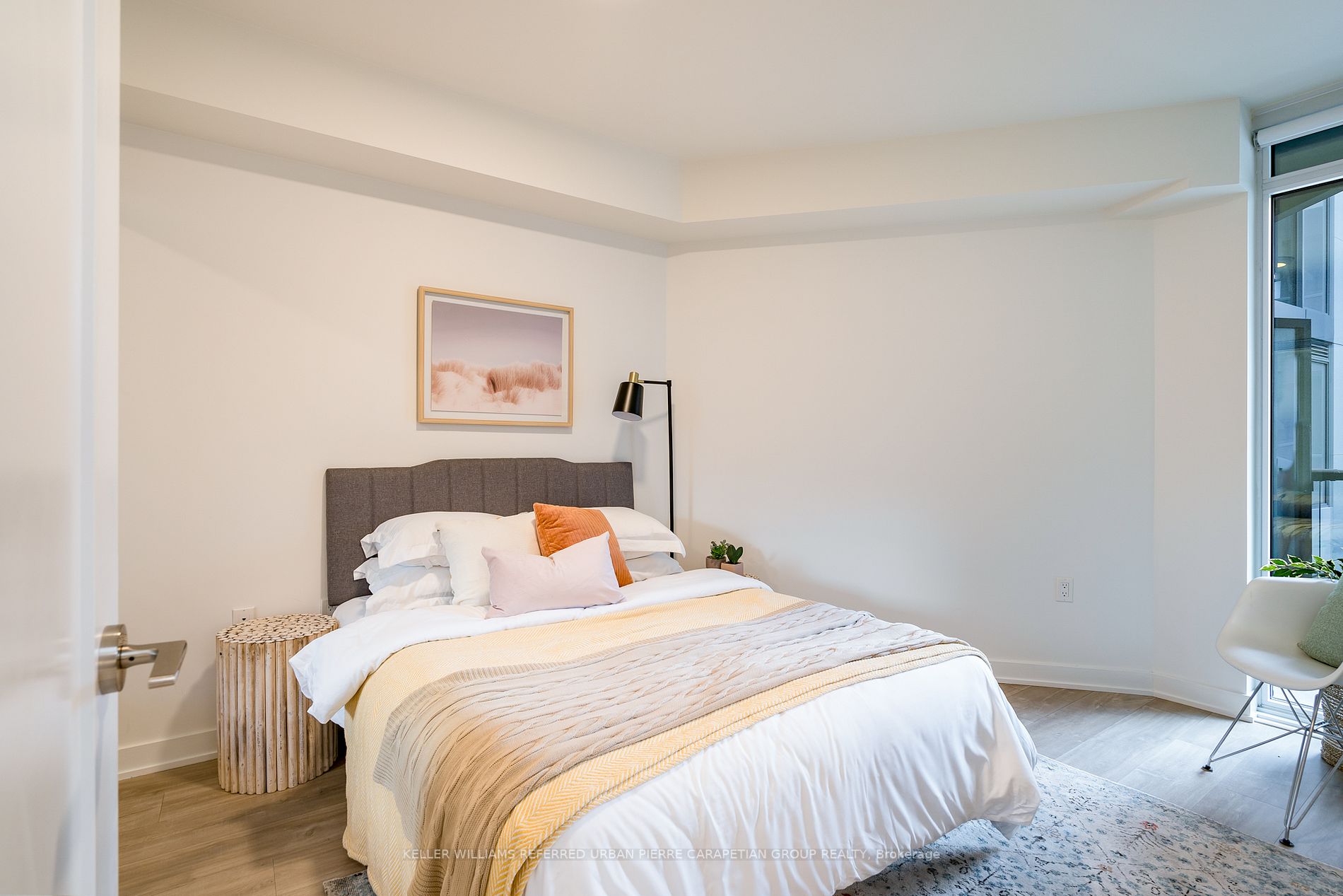 27 Bathurst St, #602