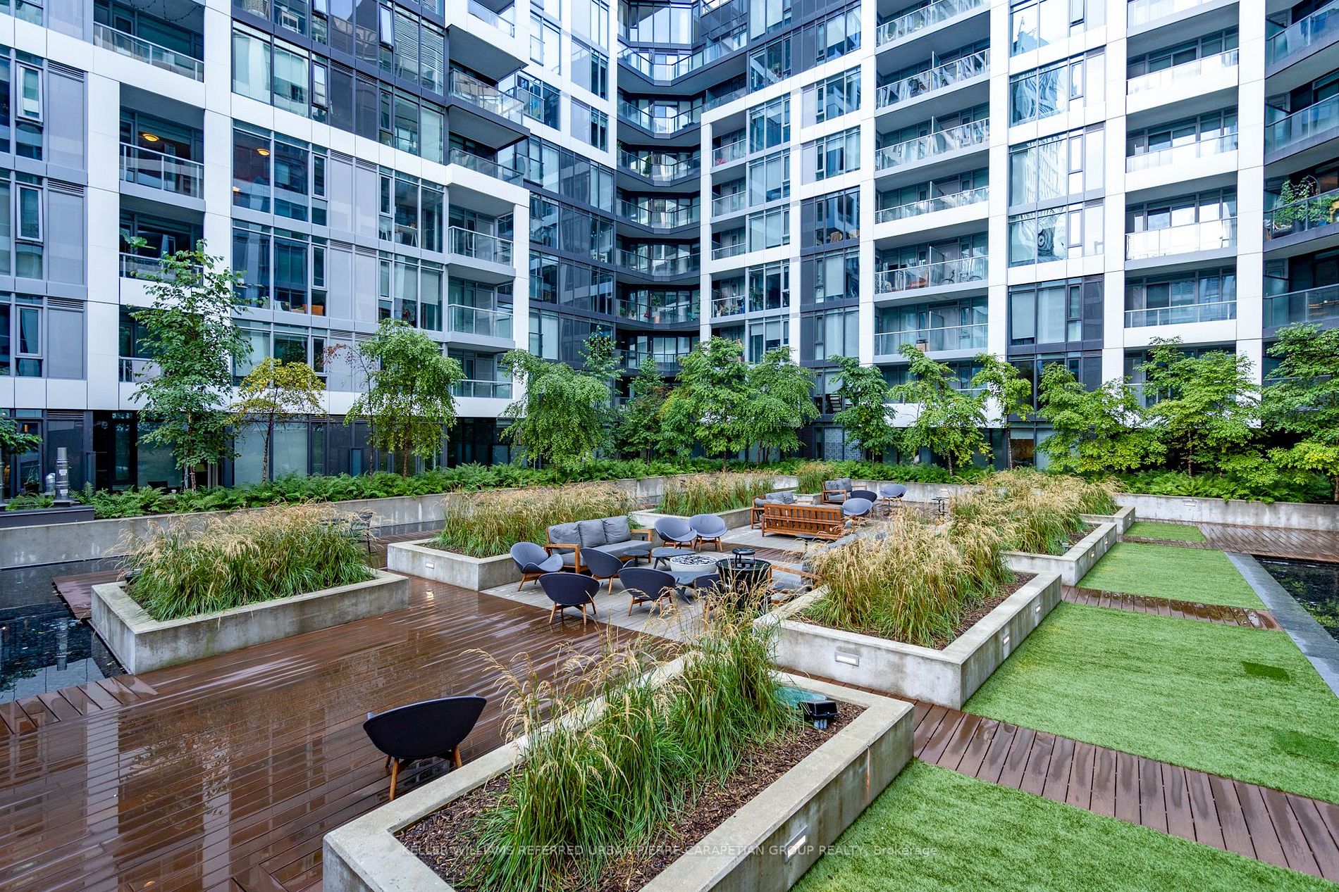27 Bathurst St, #602