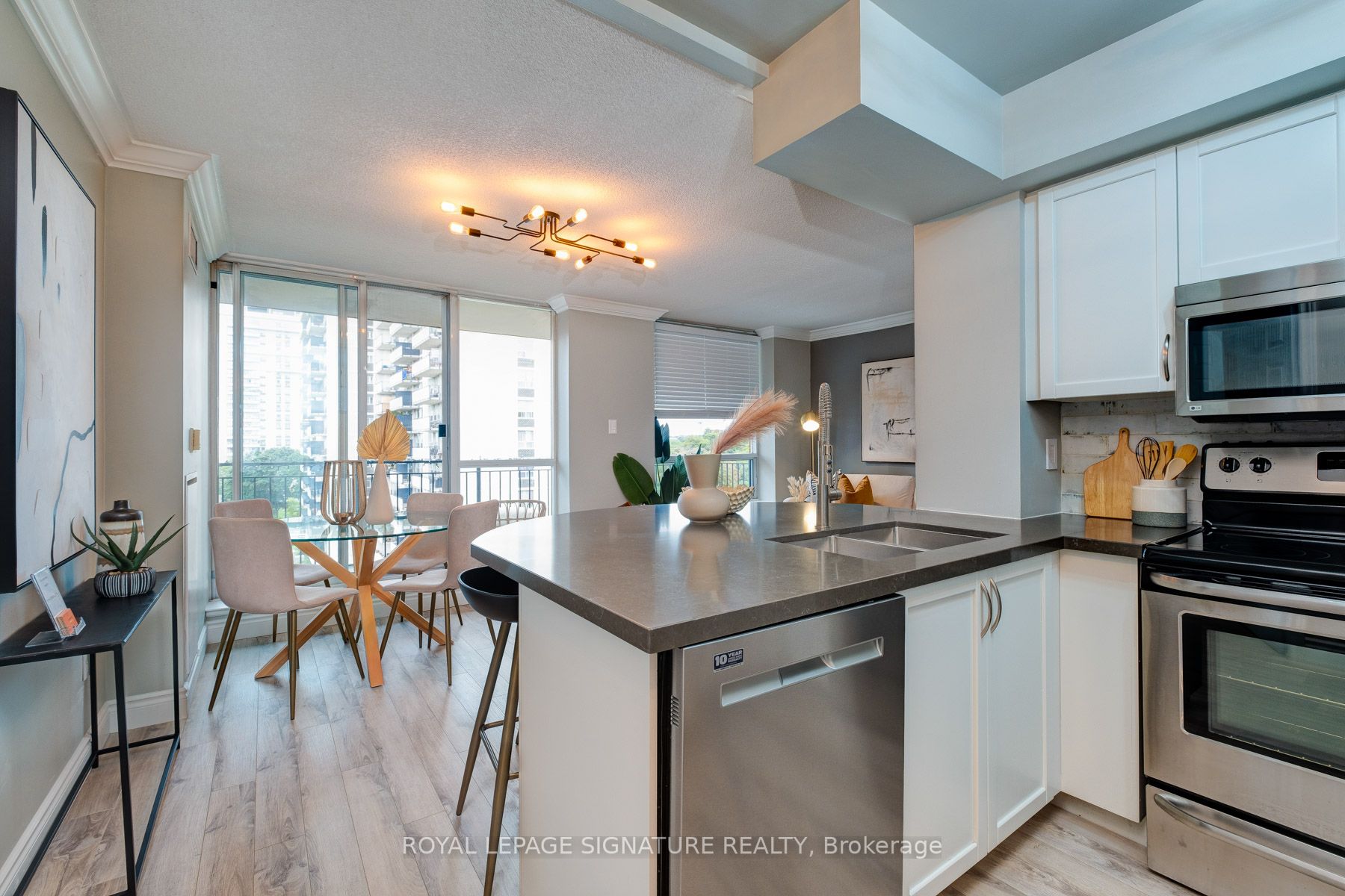 300 Balliol St, #802