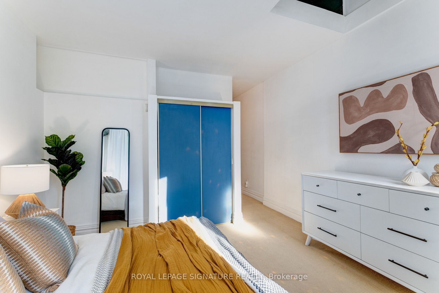 Listing C6806076 - Large Photo # 22