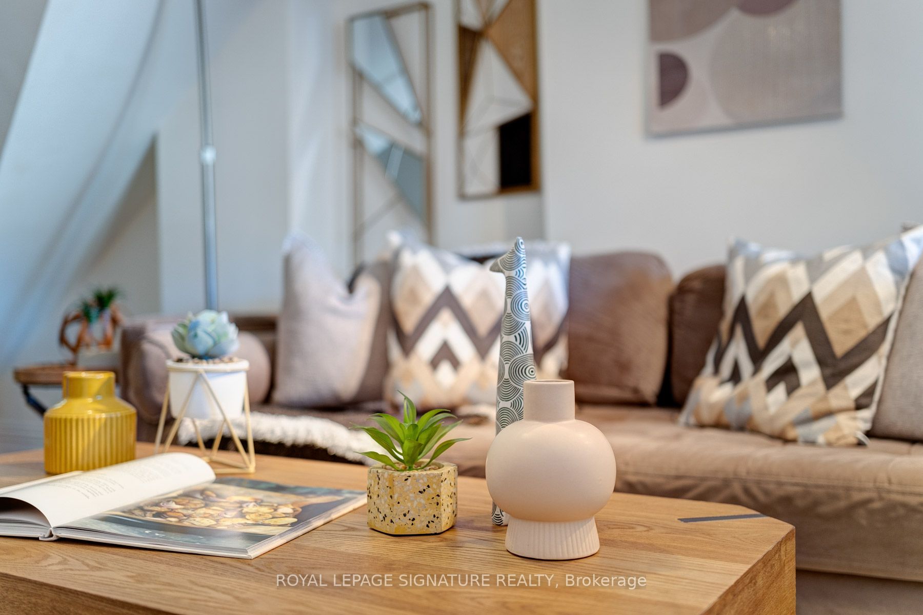 Listing C6806076 - Large Photo # 33