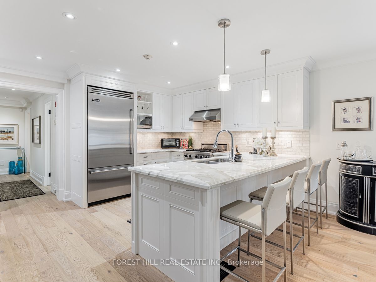317 Lonsdale Rd, #1B