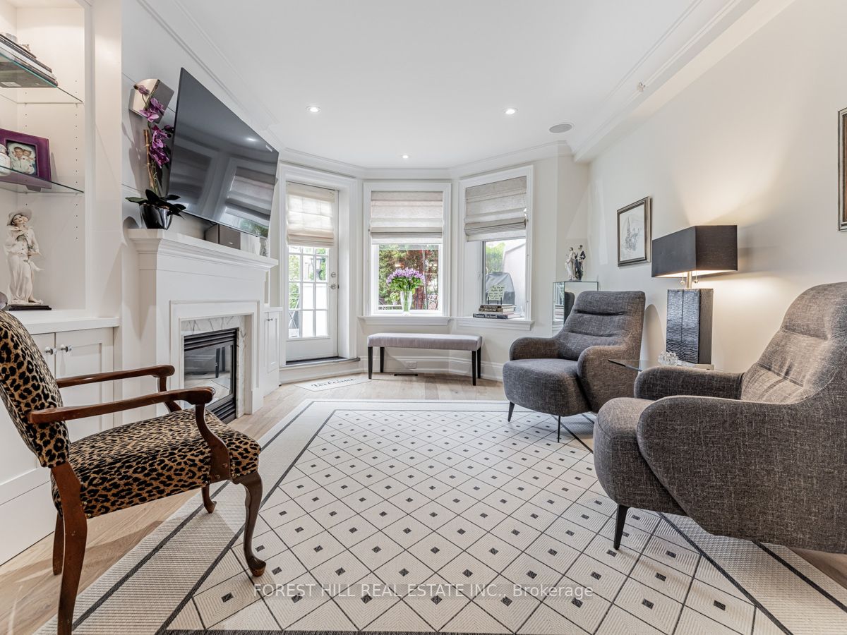 317 Lonsdale Rd, #1B