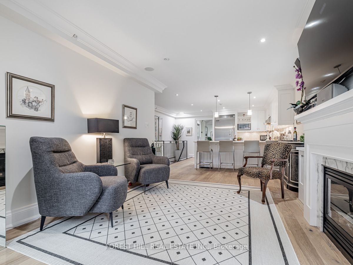 317 Lonsdale Rd, #1B
