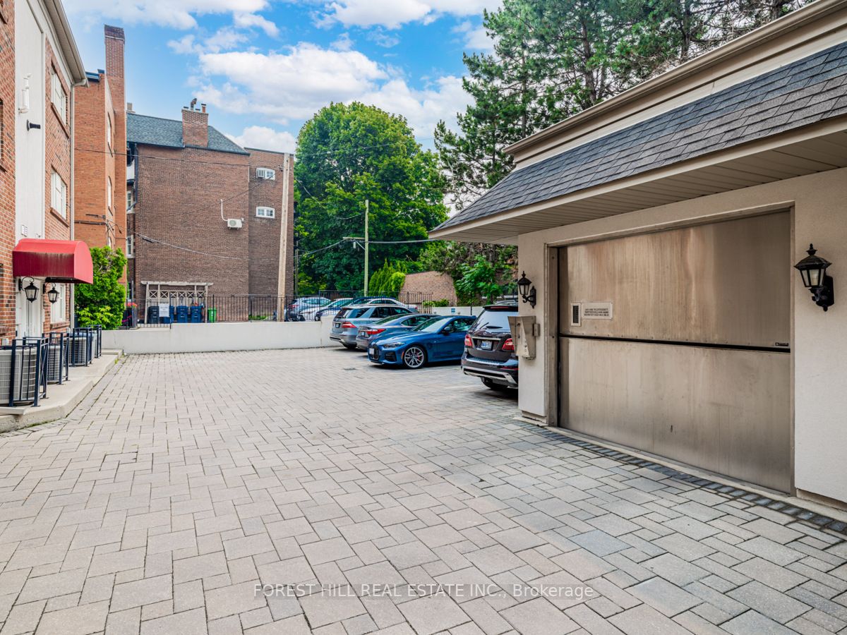 317 Lonsdale Rd, #1B