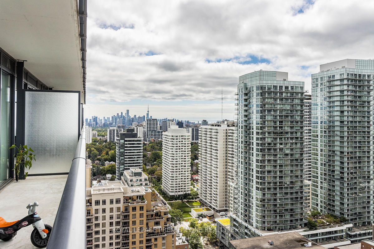 161 ROEHAMPTON Avenue, #3102
