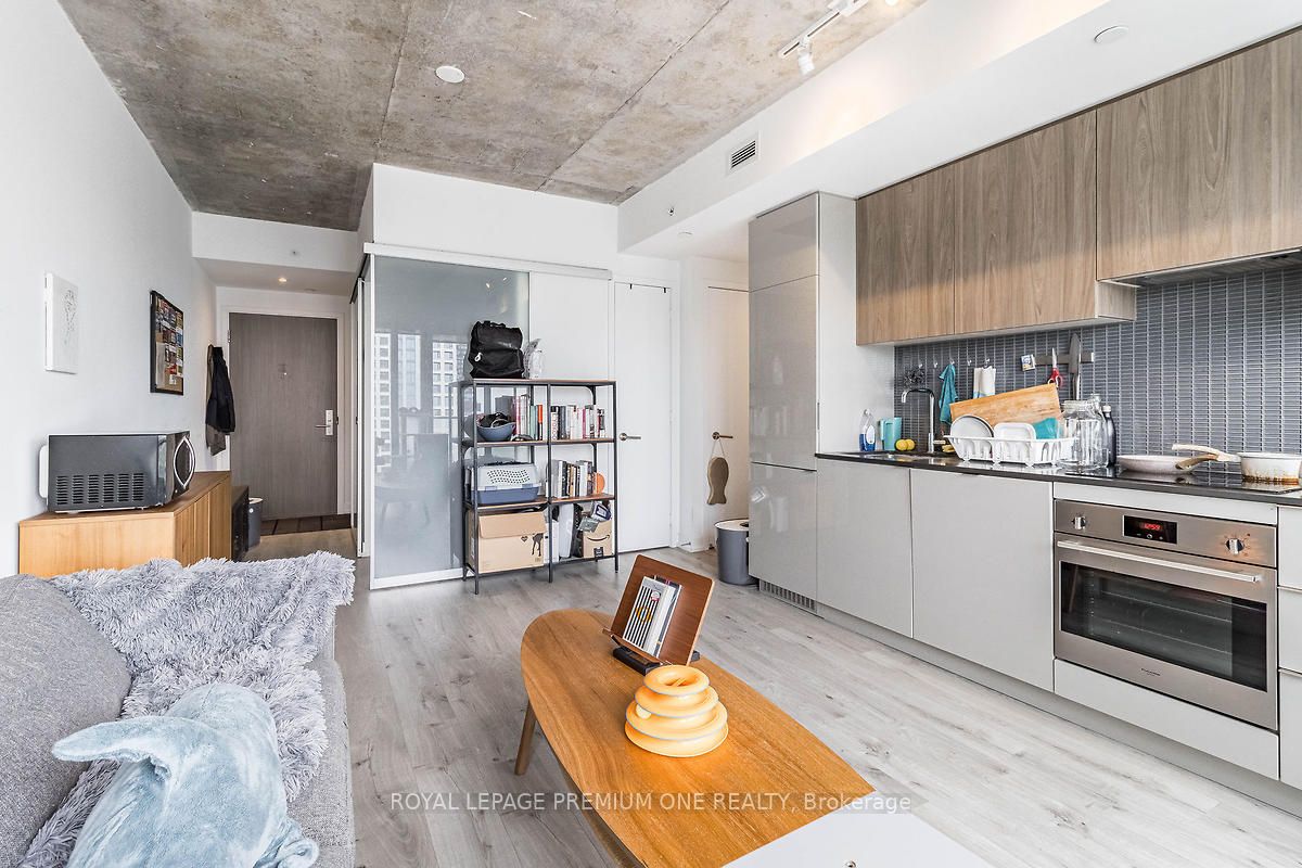 161 ROEHAMPTON Avenue, #3102