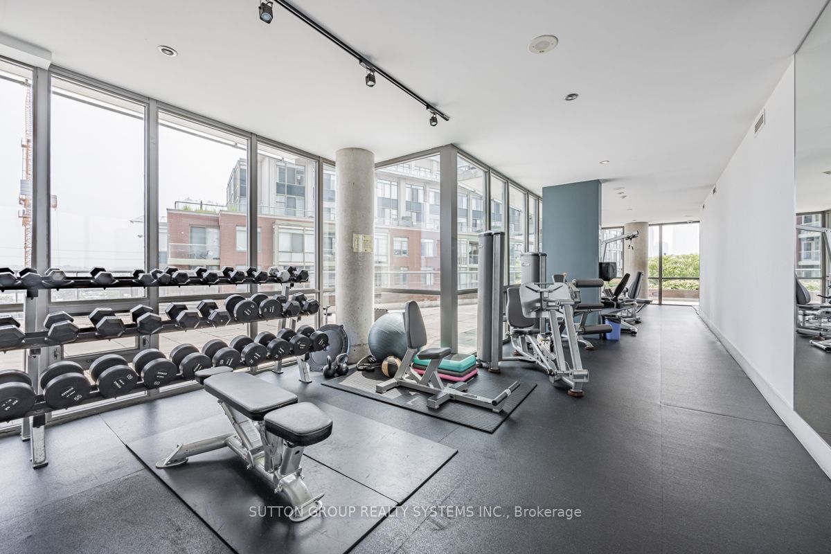 33 Mill St, #441