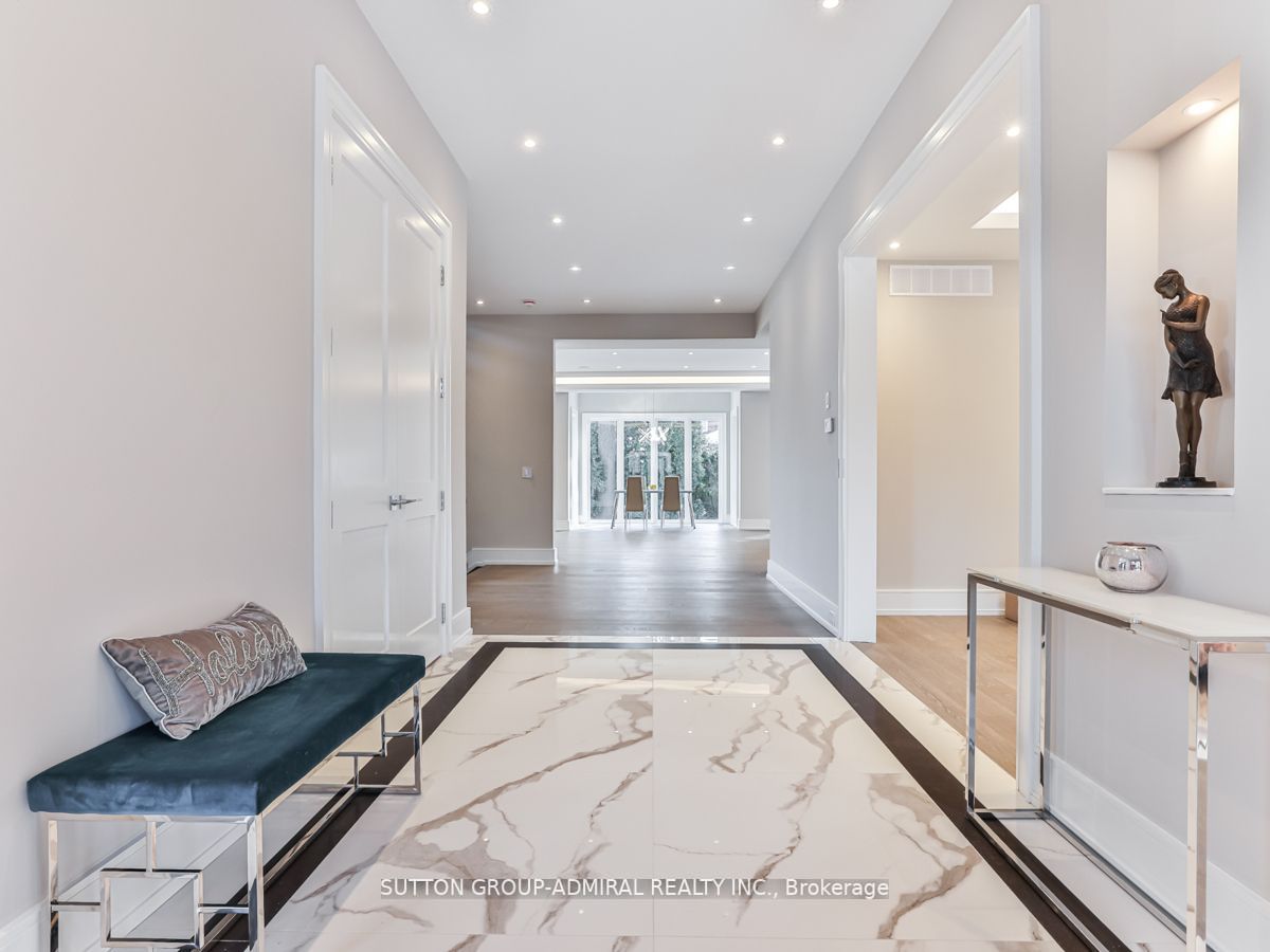 5 Brooke Ave
