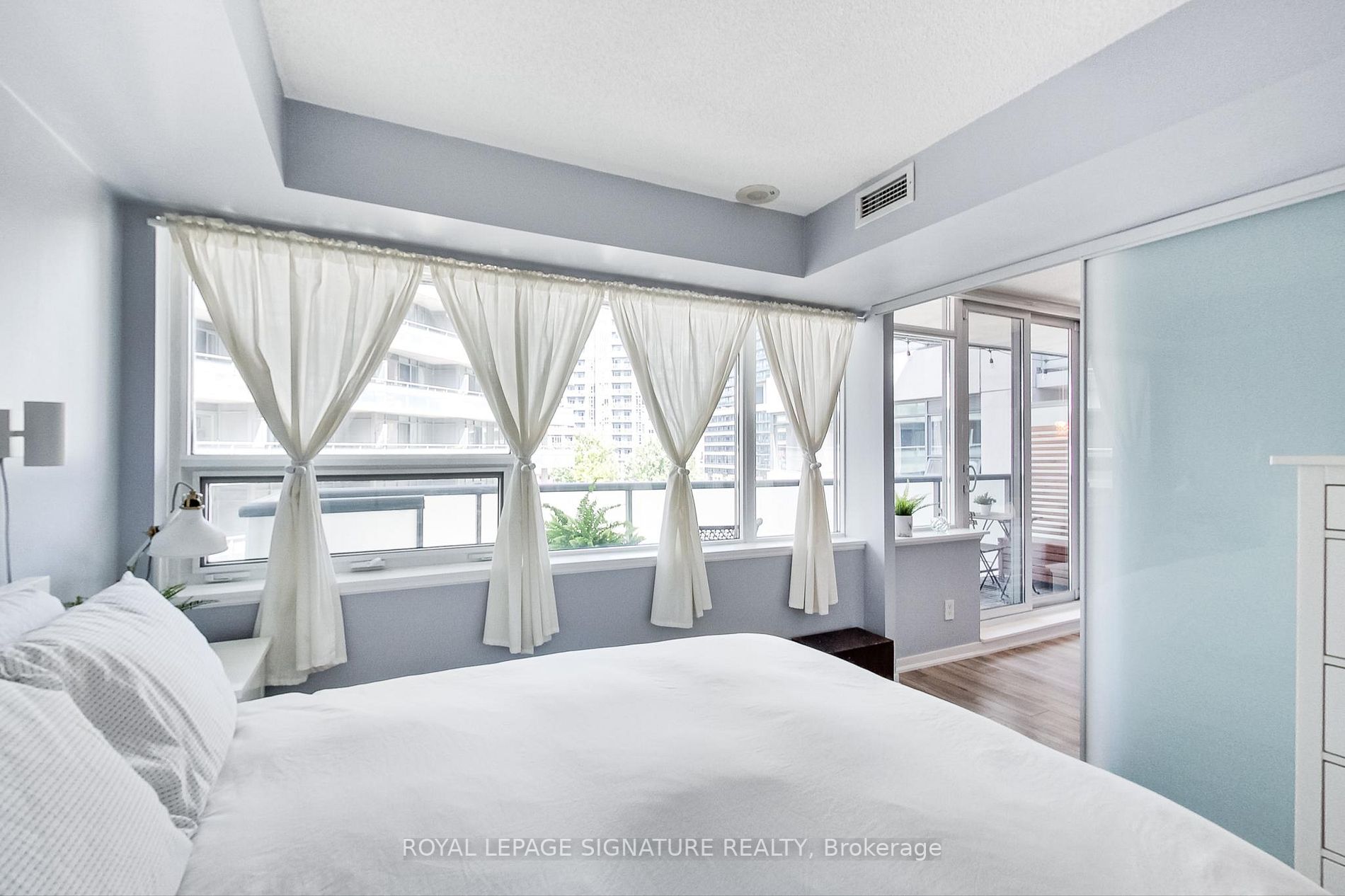 20 Joe Shuster Way, #420