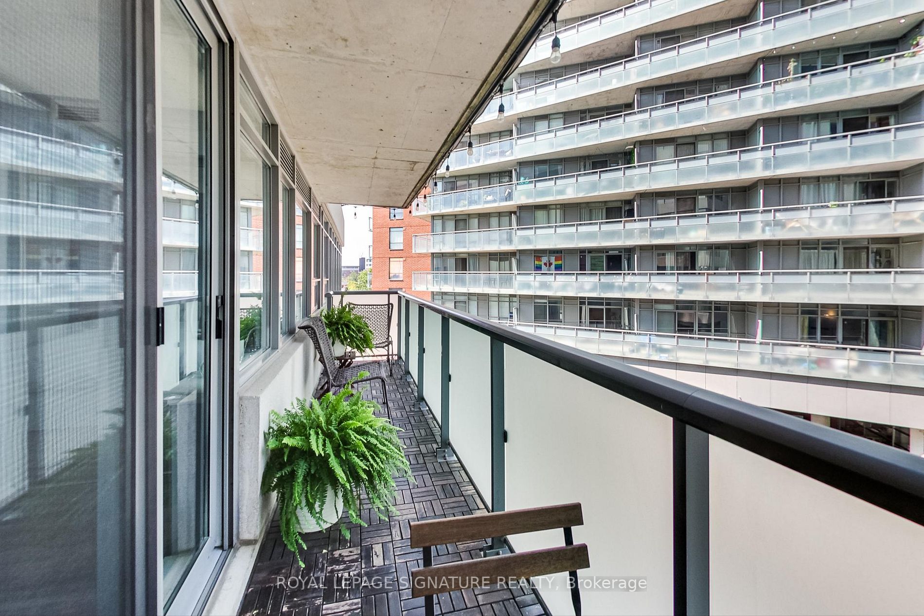 20 Joe Shuster Way, #420