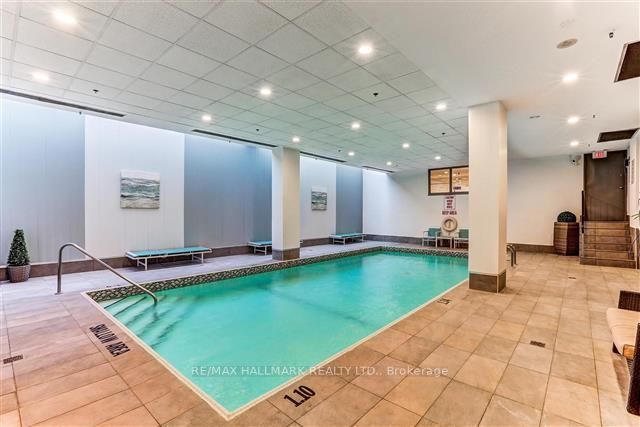 22 Shallmar Blvd, #802