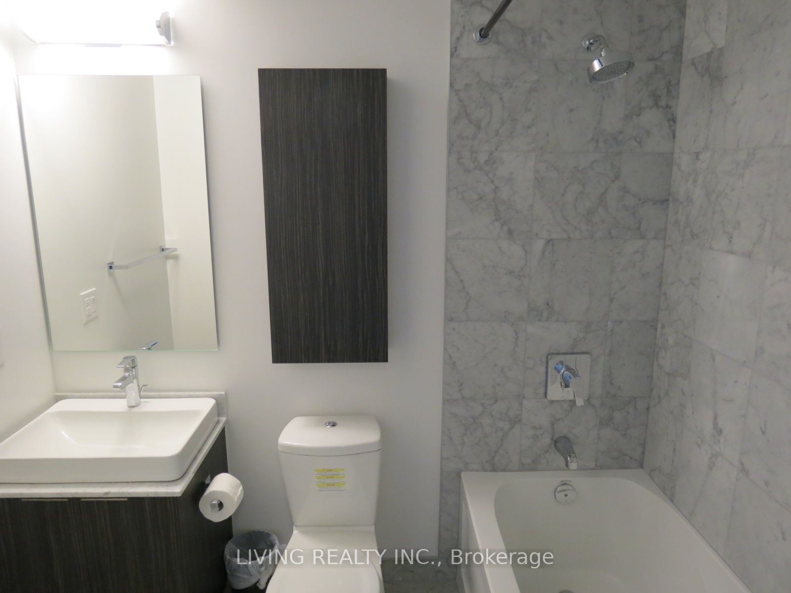 14 York St, #2704