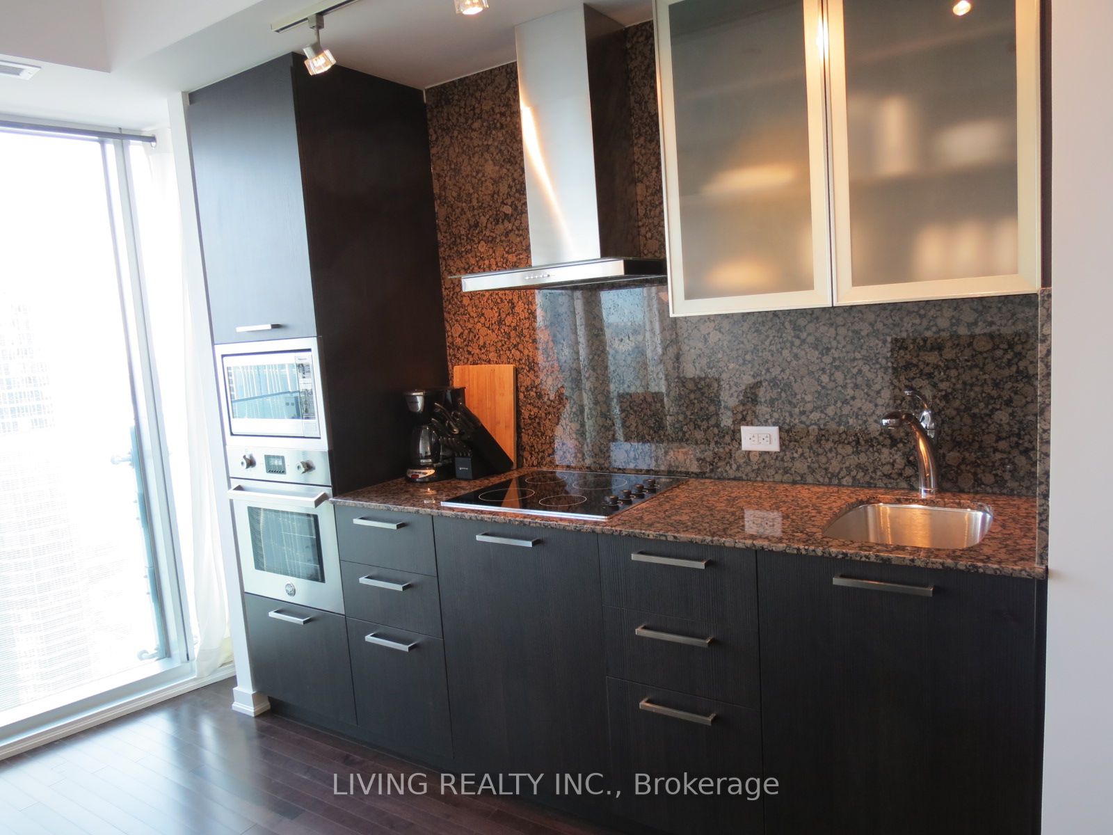 14 York St, #2704