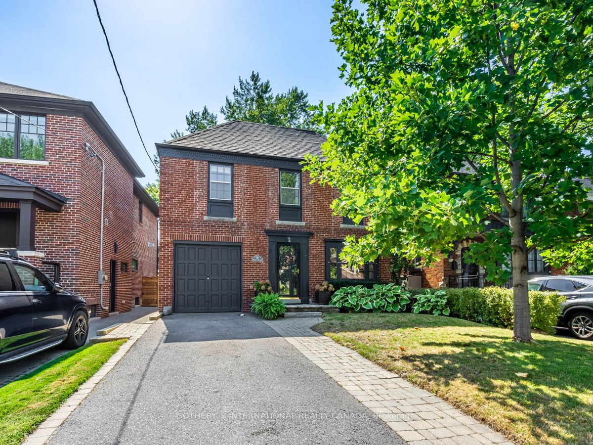 60 Fleming Cres