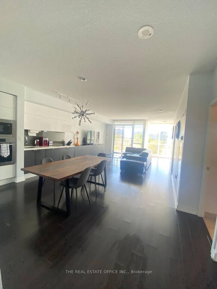 151 Dan Leckie Way #202