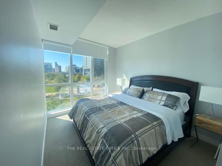 151 Dan Leckie Way #202