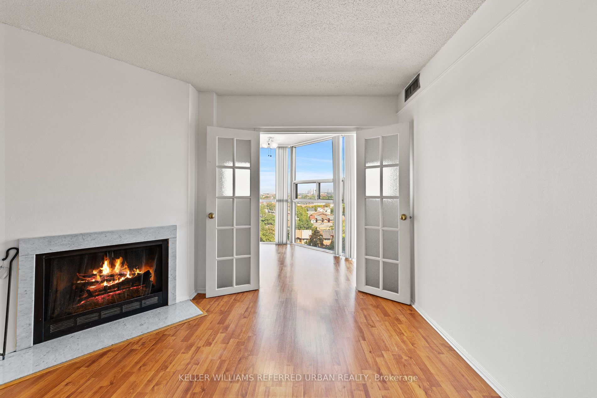 725 King St W, #1107
