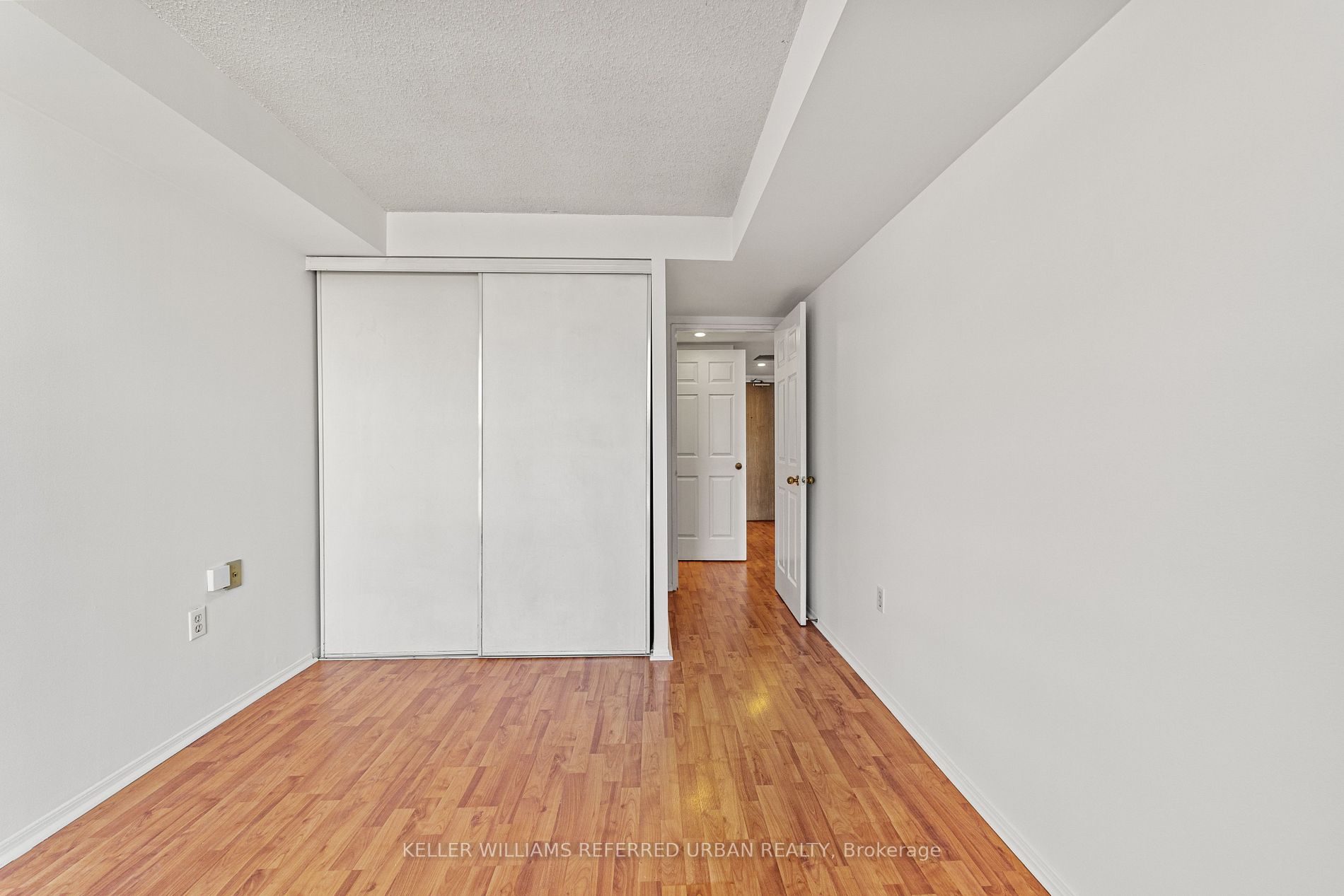 725 King St W, #1107