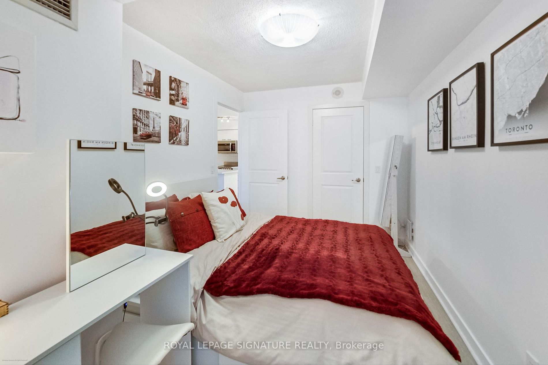 50 Lynn Williams St, #219