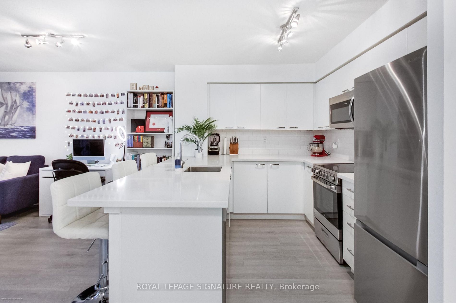 50 Lynn Williams St, #219