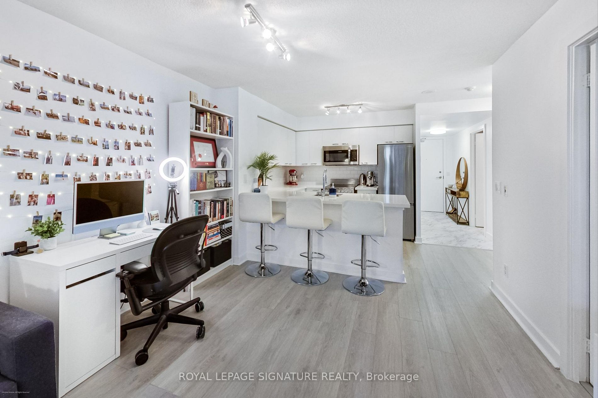 50 Lynn Williams St, #219