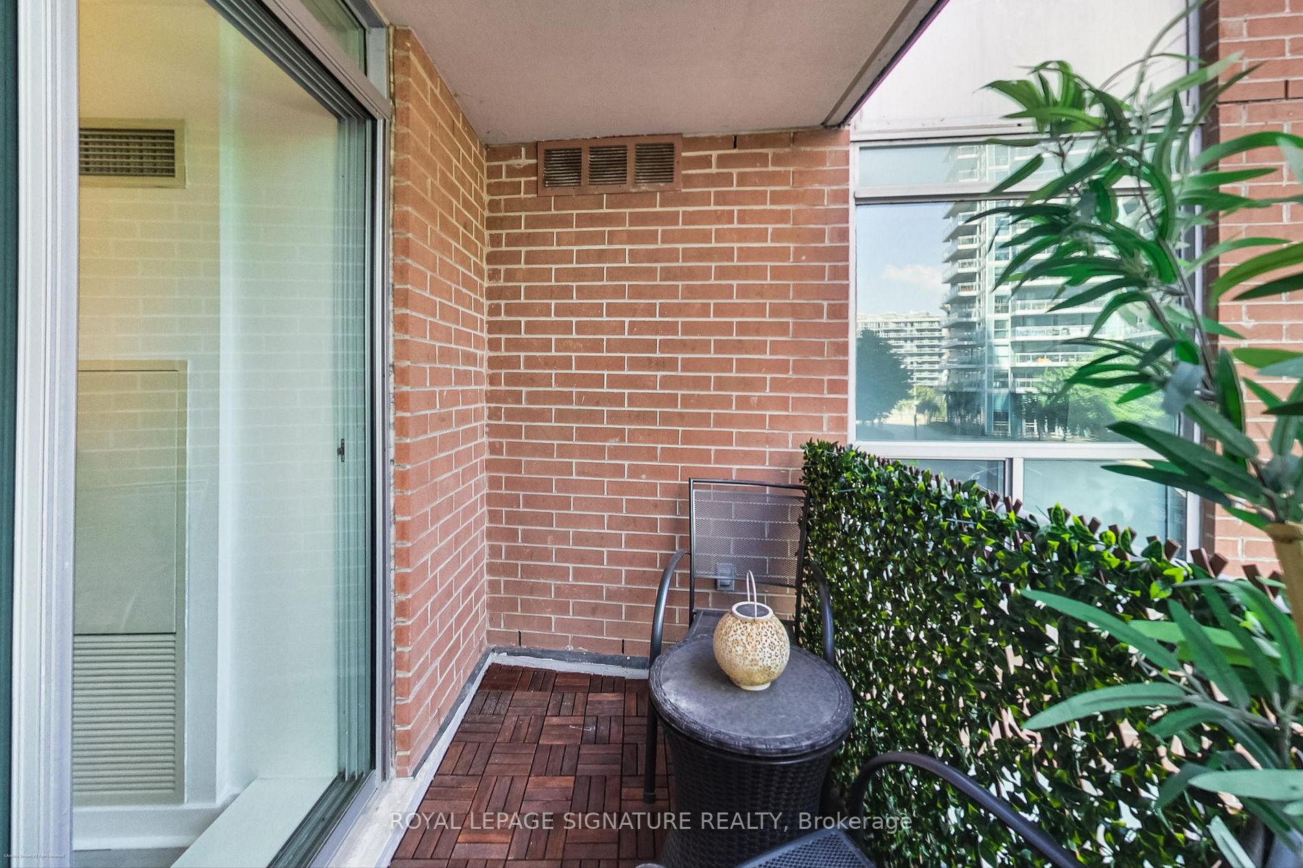 50 Lynn Williams St, #219