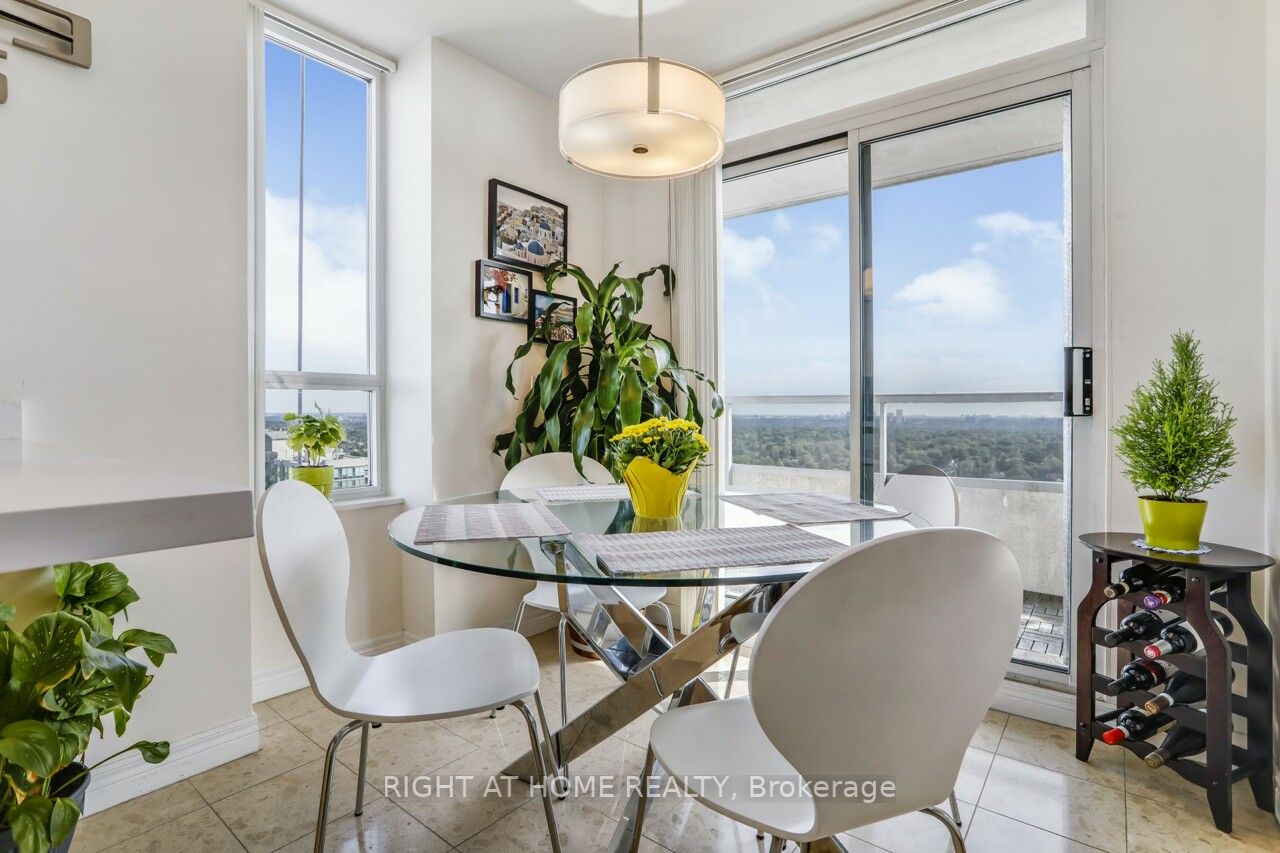 23 Hollywood Ave, #3205