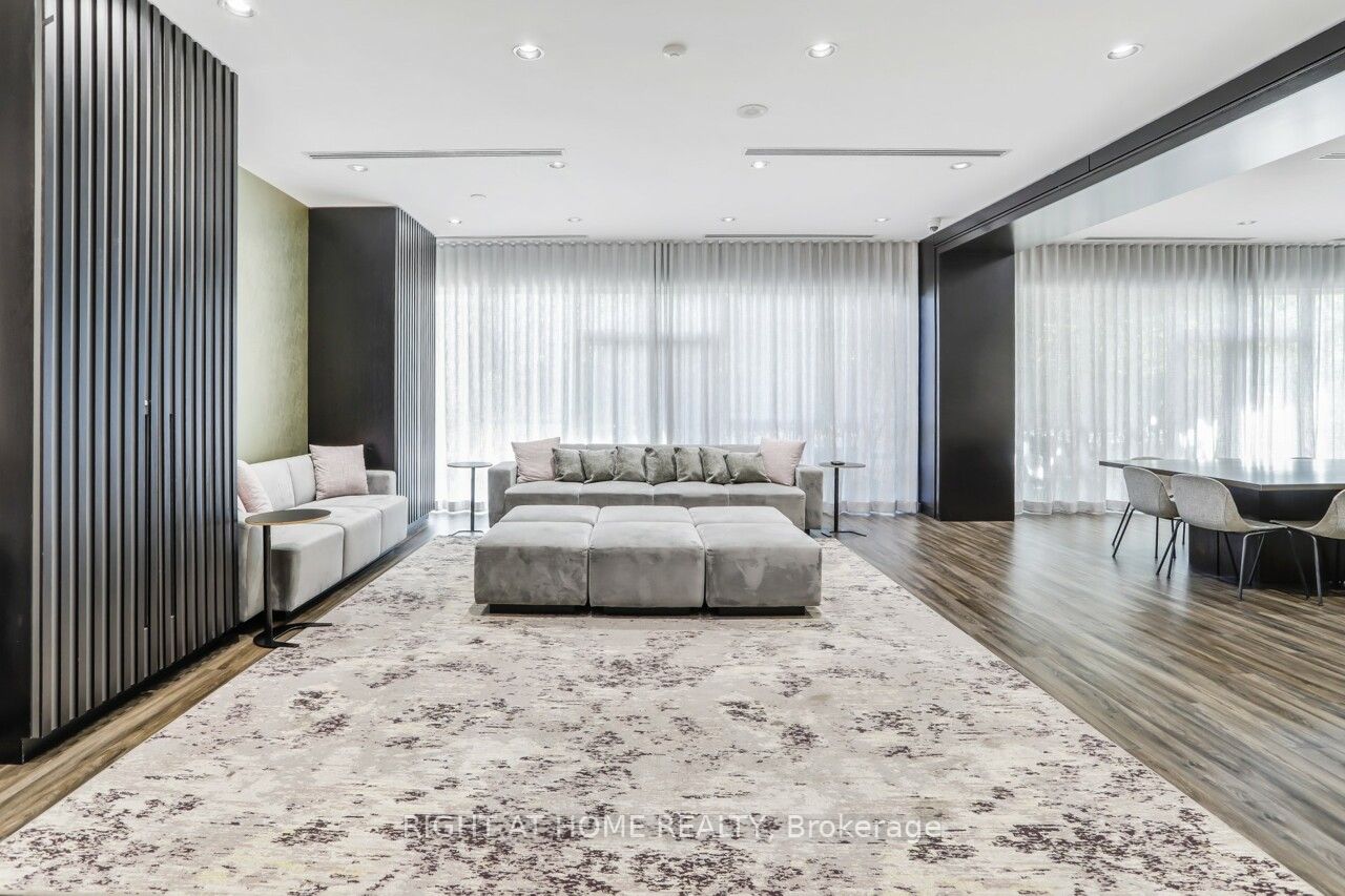 23 Hollywood Ave, #3205