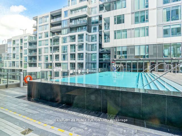 27 Bathurst St, #1501