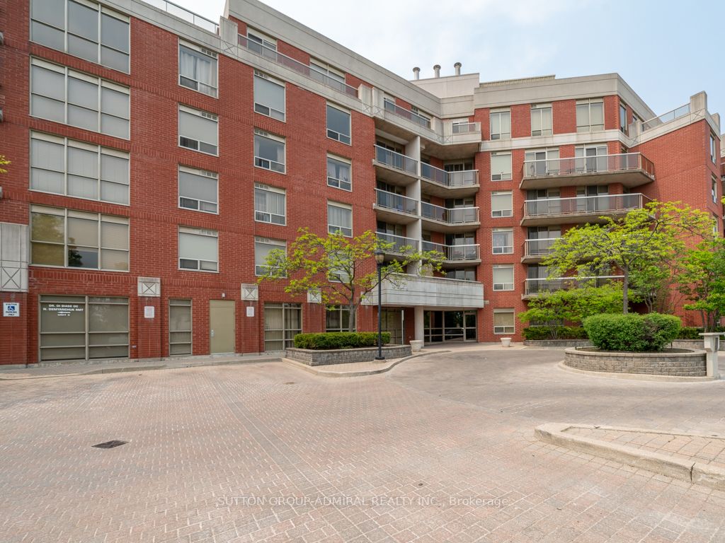 800 Sheppard Ave W, #Ph1