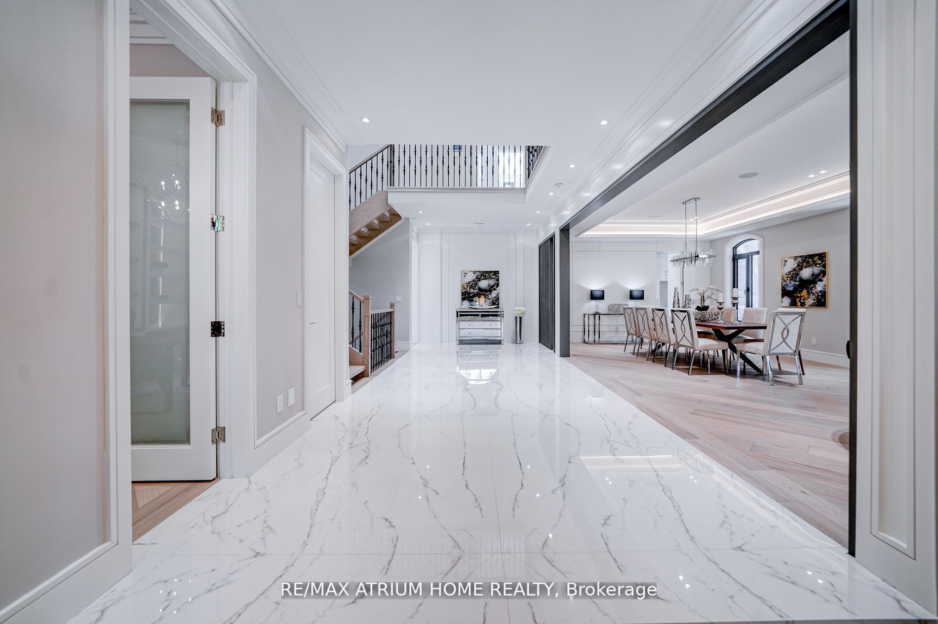 10 Cedarwood Ave