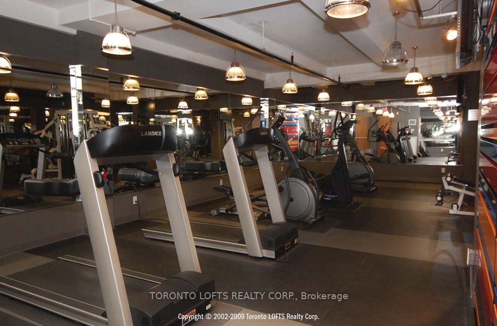 43 Hanna Ave, #516