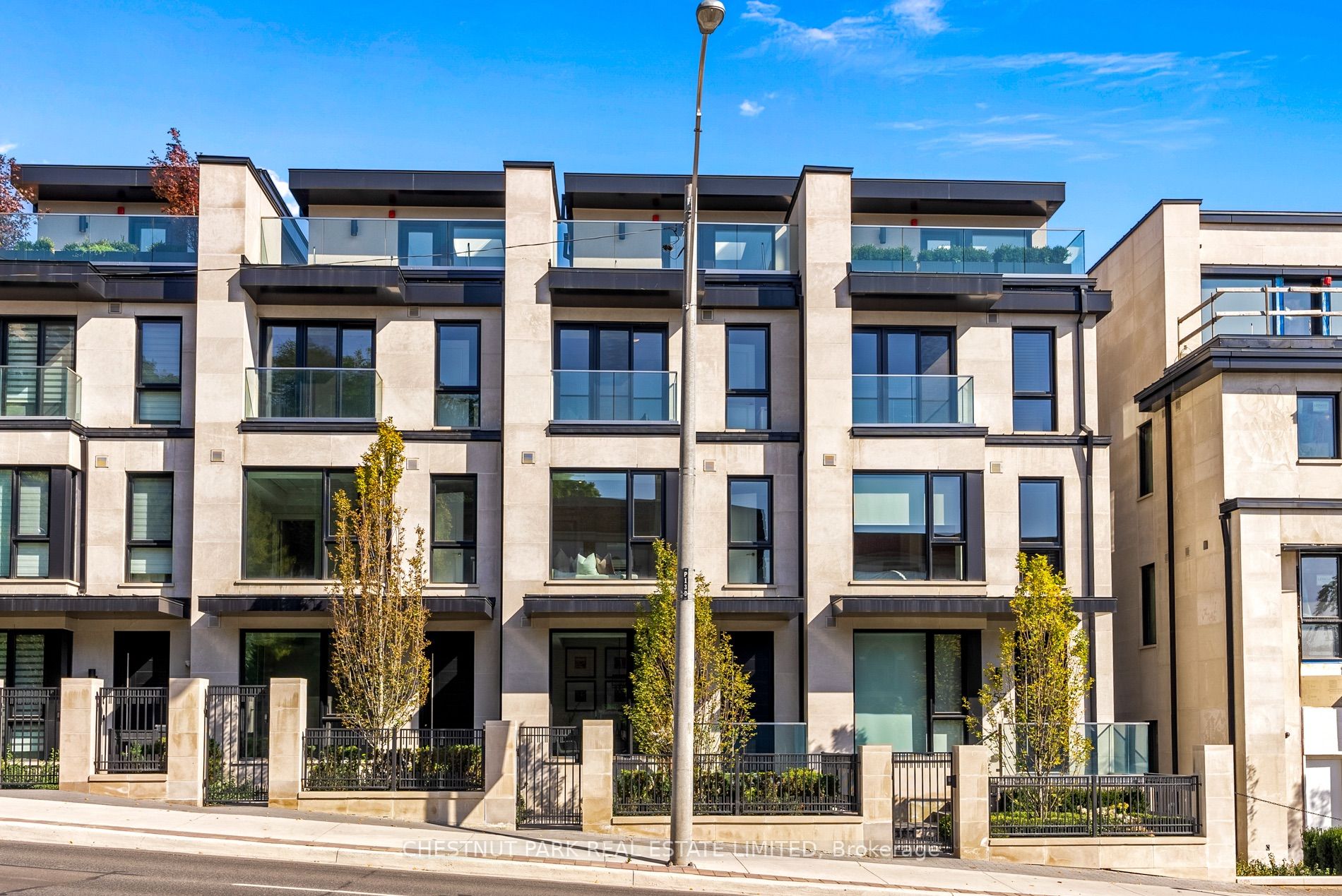 361 Avenue Rd, #2