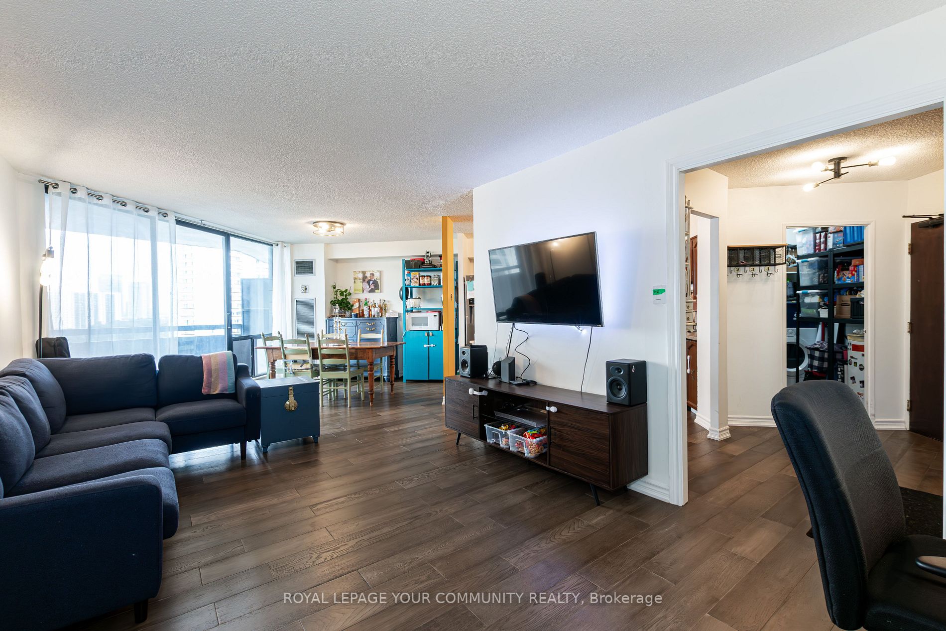 75 Graydon Hall Dr, #1703