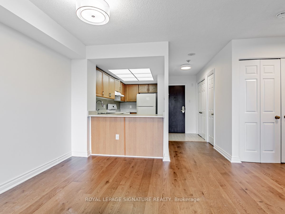 1200 Don Mills Rd, #403
