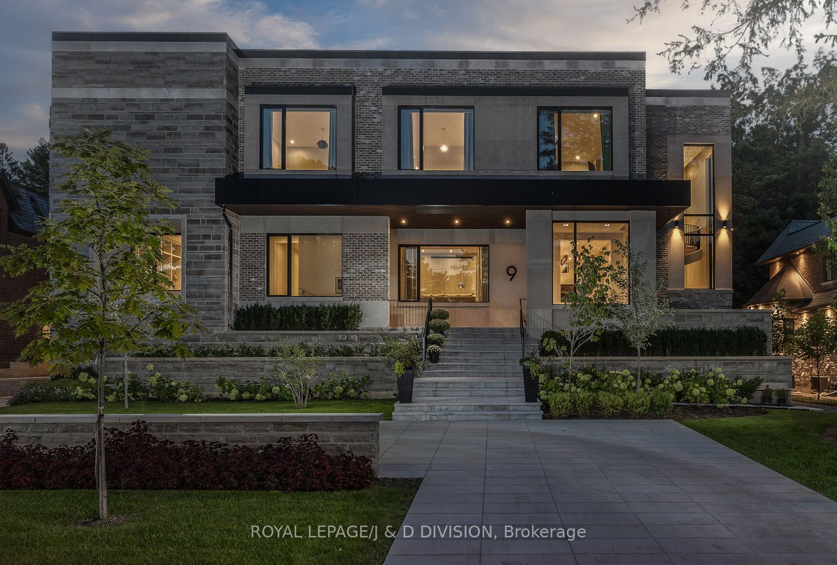 9 Campbell Cres