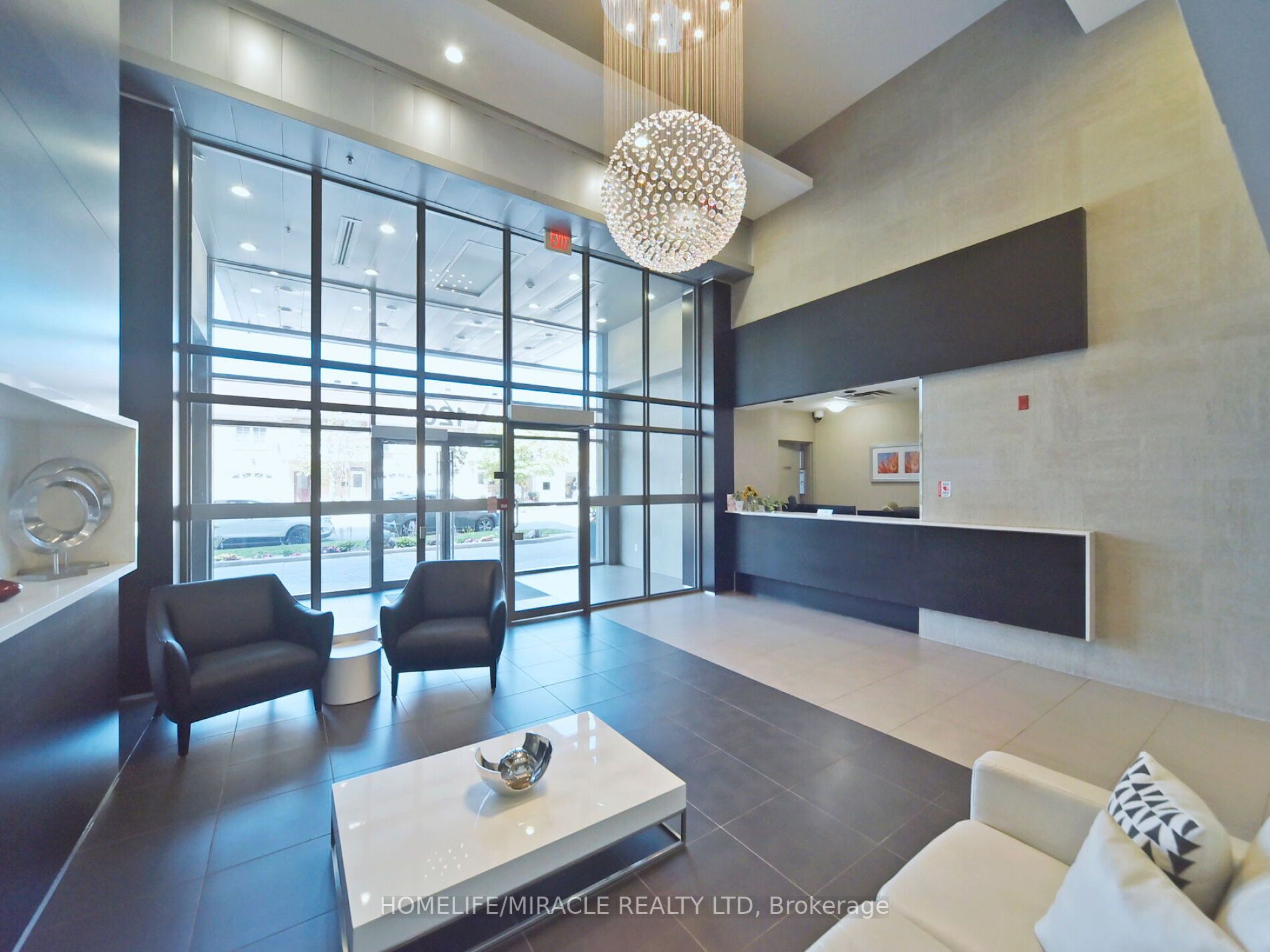 120 Dallimore Circ, #519