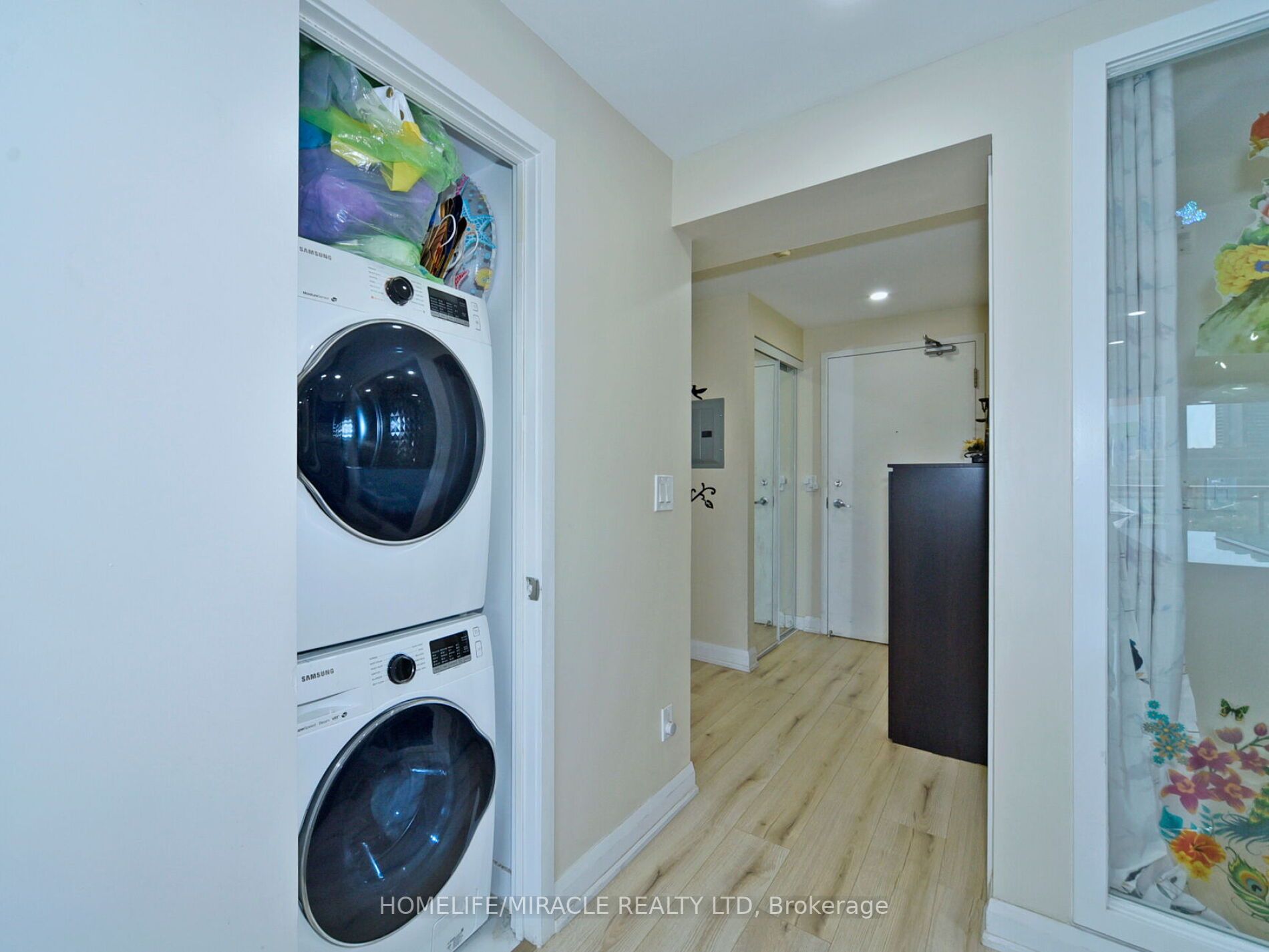 120 Dallimore Circ, #519