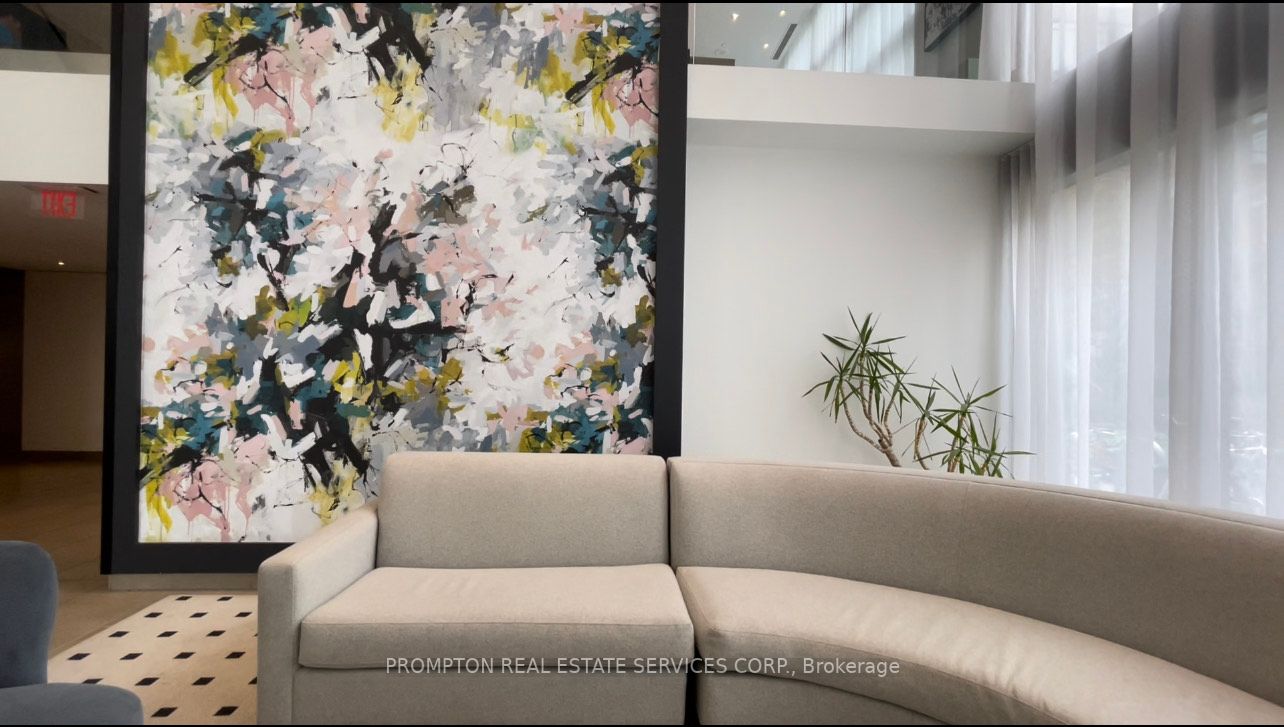 15 Fort York Blvd, #3703