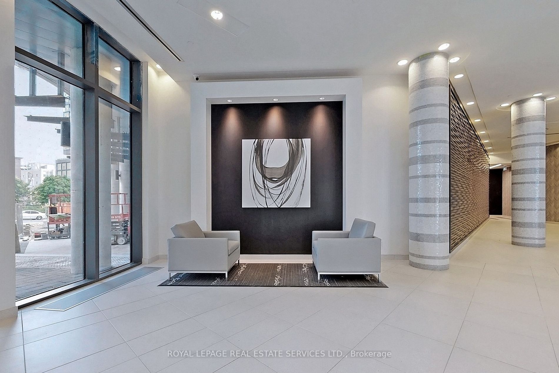 49 East Liberty St, #1802