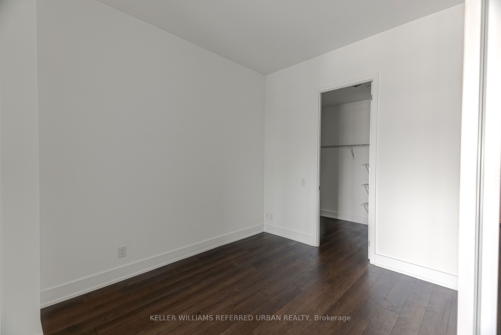 111 St Clair Ave W, #1226